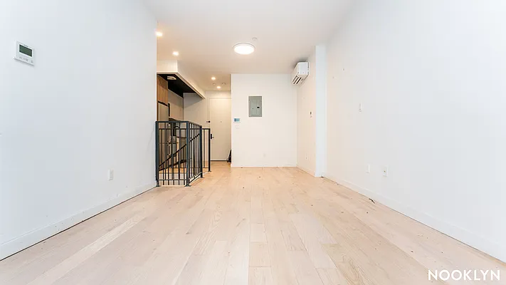 Rented by Nooklyn NYC LLC | media 17