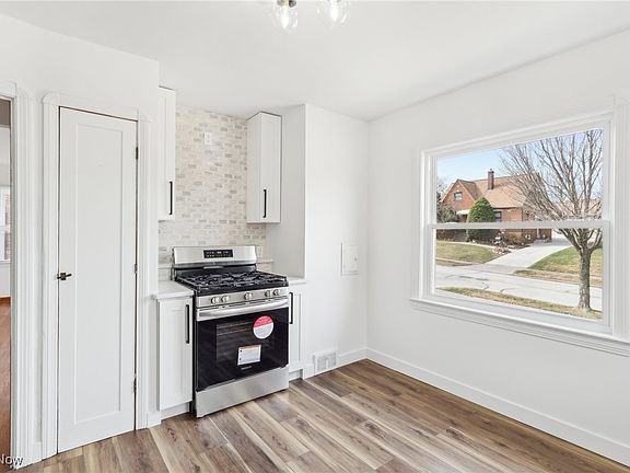 5th image of 4313 Newberry Dr