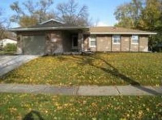 659 Middlebury Ln, Elk Grove Village, IL 60007