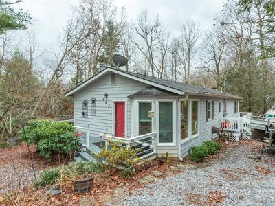 842 Mountain View Church Rd, Zirconia, NC, 28790