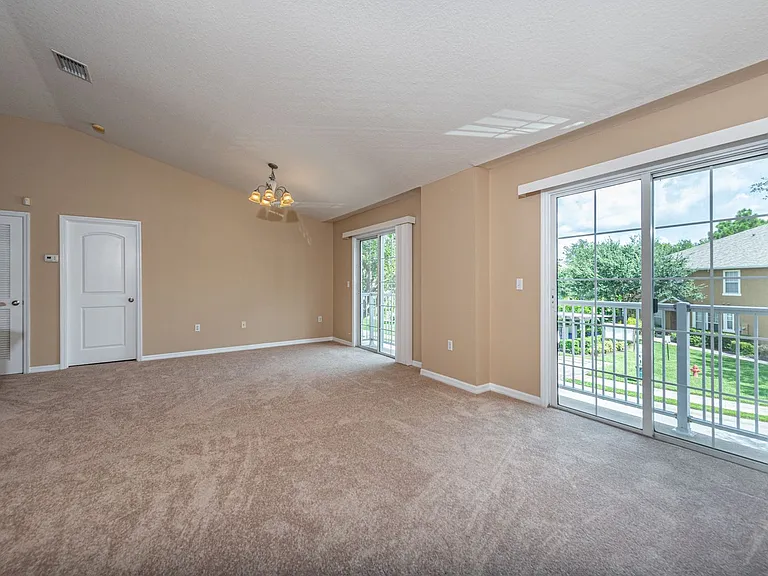 6750 Eagle Feather Dr — Photo 16