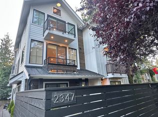 2347 44th Ave SW #B, Seattle, WA 98116