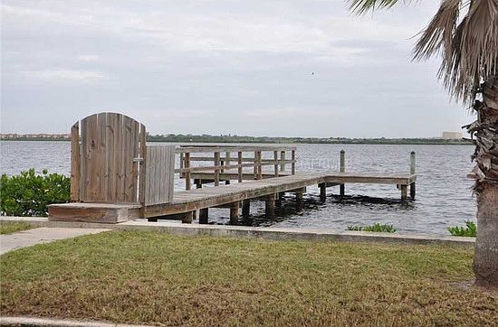DOCK