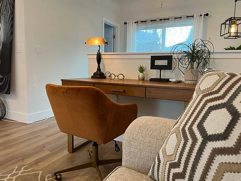 3487 Sacramento Dr — Photo 10