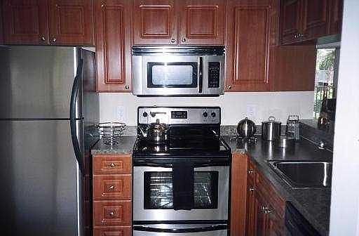 1st image of 1484 The Pointe Dr