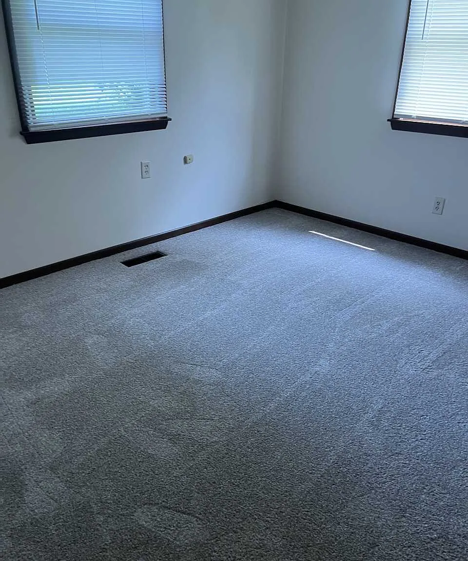 2 bed, $1,050 — Photo 4
