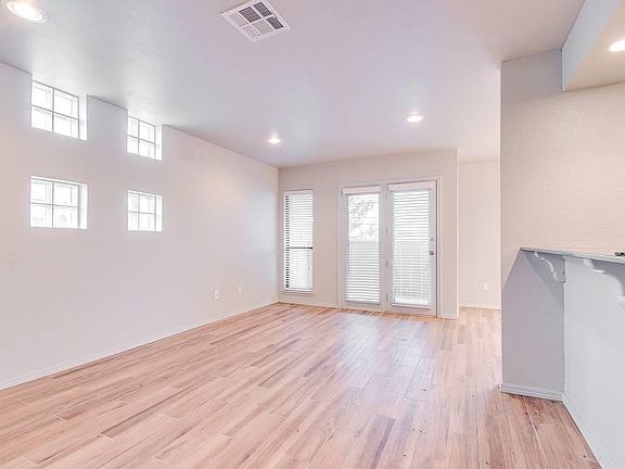 3rd image of 931 NW 7th St APT 100