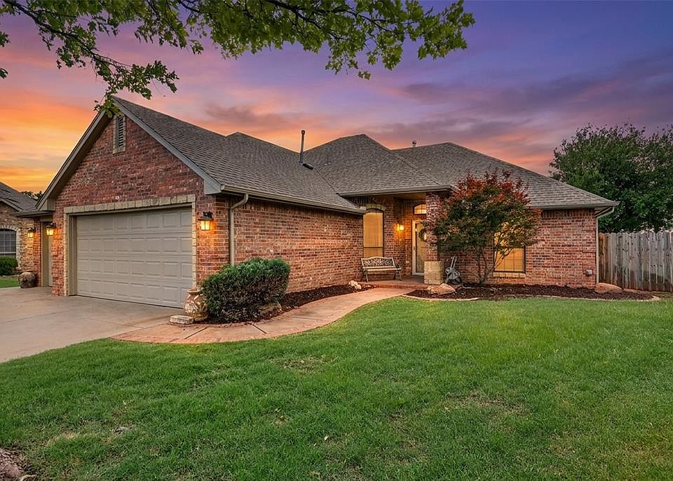1st image of 2038 Tall Grass Cir