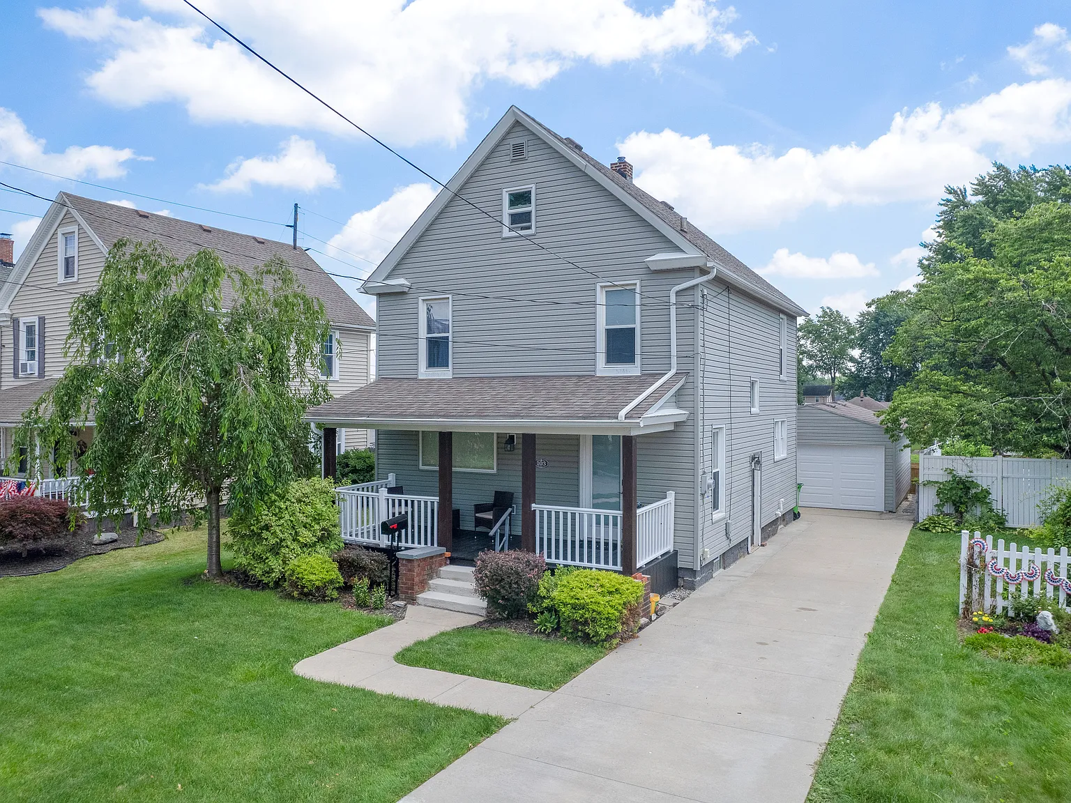 3 bed, 1346 sqft, $2,999 — Photo 1
