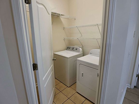 3rd image of 609 Glade Fern Way