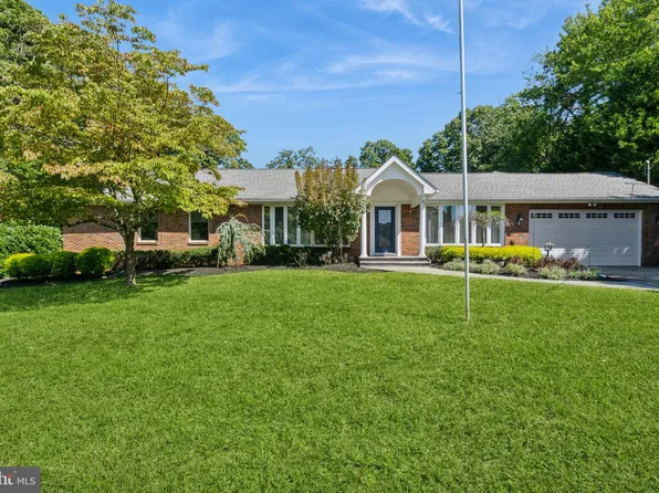 2 Blue Jay Ter, Voorhees, NJ 08043