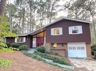 480 Crestview Rd, Southern Pines, NC 28387