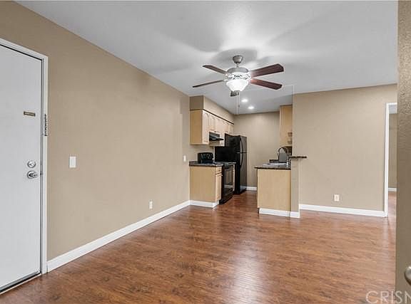 4th image of 20234 Cantara St Unit 211