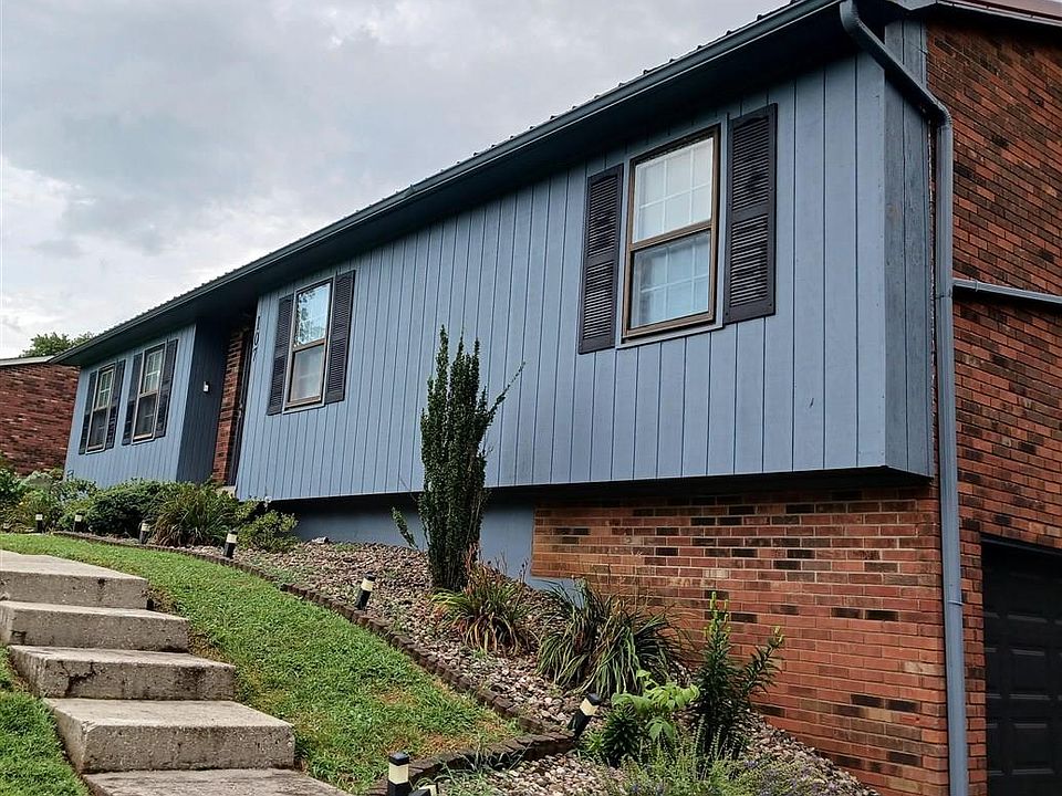 1st image of 107 Botto Ave