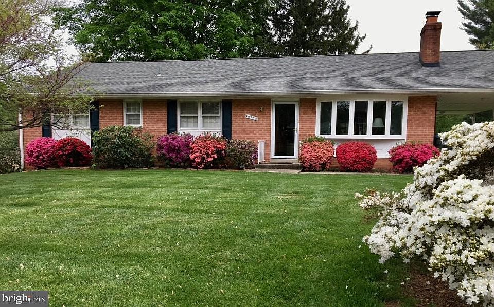 1st image of 10703 Almond St
