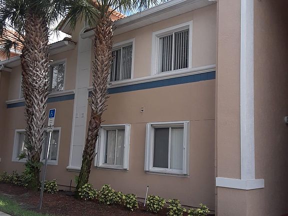 3rd image of 13232 Galicia St APT 105
