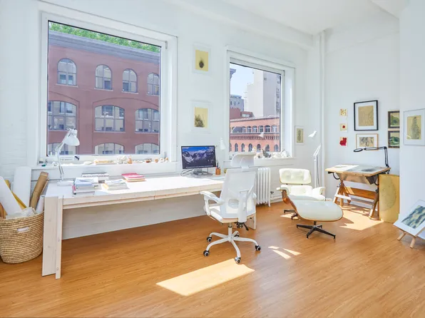 427 Washington Street image 15 of 17