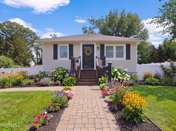 100 Hudson Avenue, Hazlet, NJ 07734