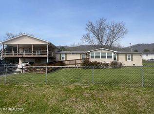 205 Ellison Rd, La Follette, TN 37766