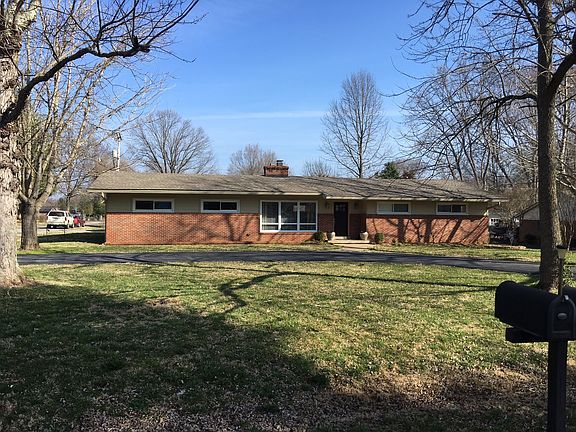 2nd image of 1330 Richland Way