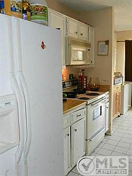 2nd image of 4209 Glengate Dr