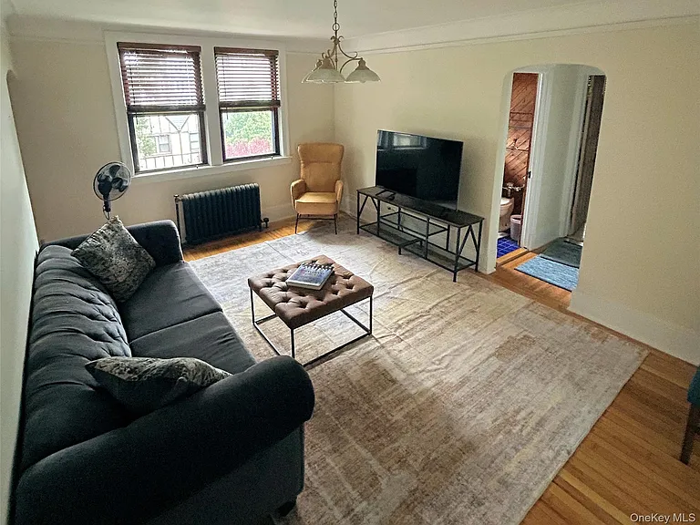 1 Greenridge Ave #D2 — Photo 2