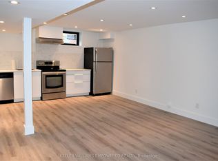 33 Ianhall Rd, Toronto, ON M3M2A9