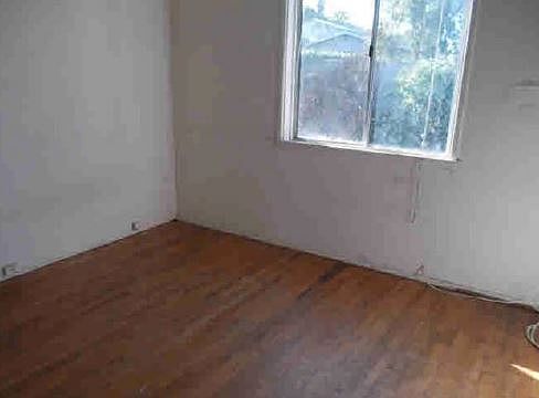 4th image of 20937 Menlo Ave