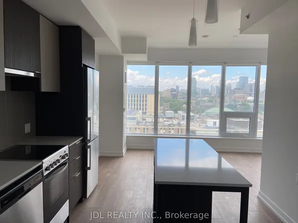 203 College St #1306, Toronto, ON M5T 0C8