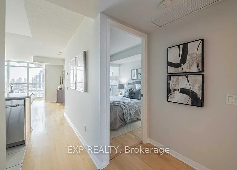 28 Harrison Garden Blvd #1112 — Photo 4