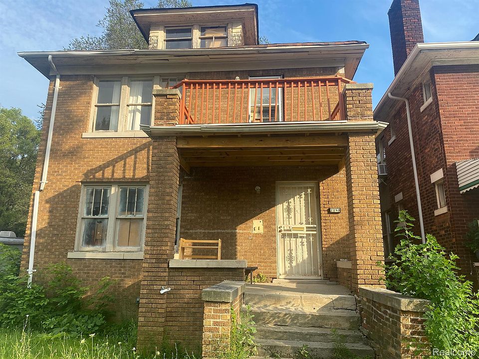 1st image of 2281 Blaine St