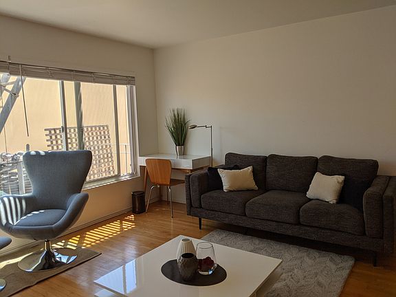 2nd image of 391 29th St