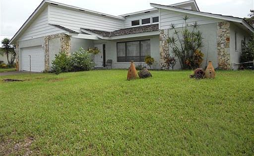 1st image of 76 Pine Hill Trl W