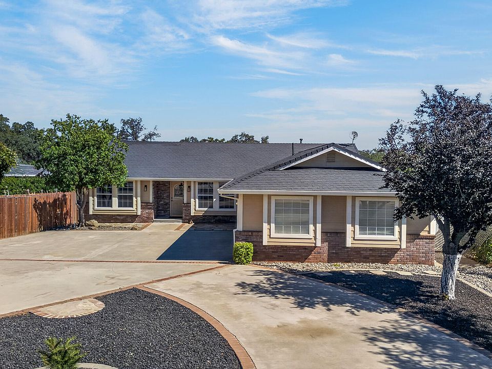 1st image of 22482 Deer Creek Pl