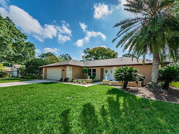 3rd image of 3533 Fairway Forest Dr