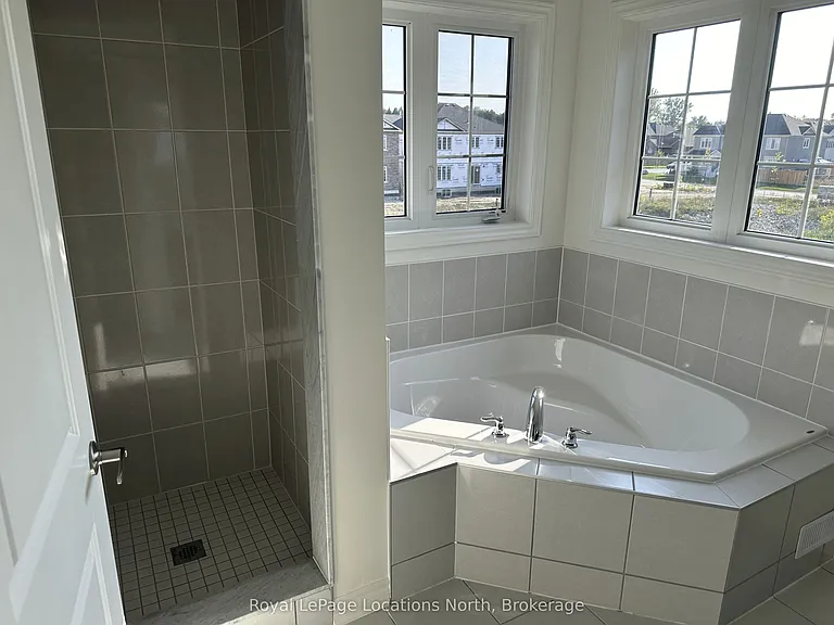 231 McKenzie Dr — Photo 16