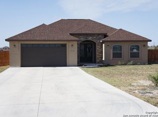 111 Un Amor Ct, Del Rio, TX 78840