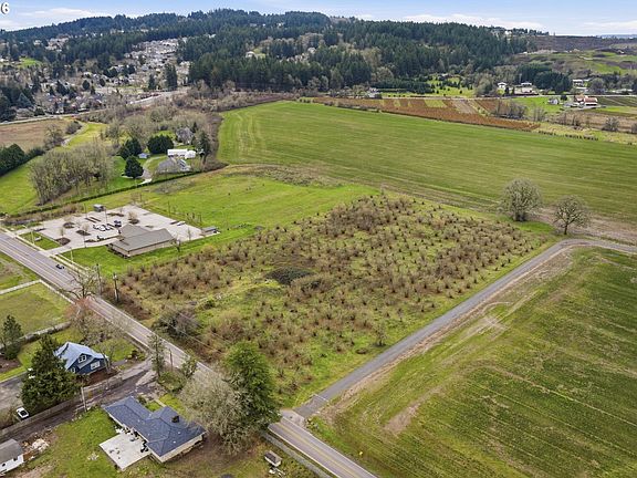 5th image of 21750 SW Rosedale Rd