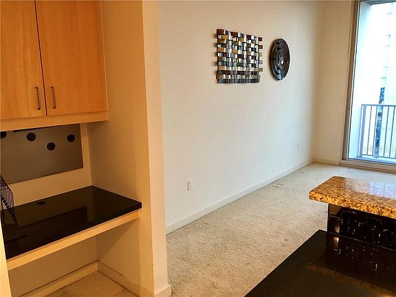 3rd image of 155 Court Ave #1704