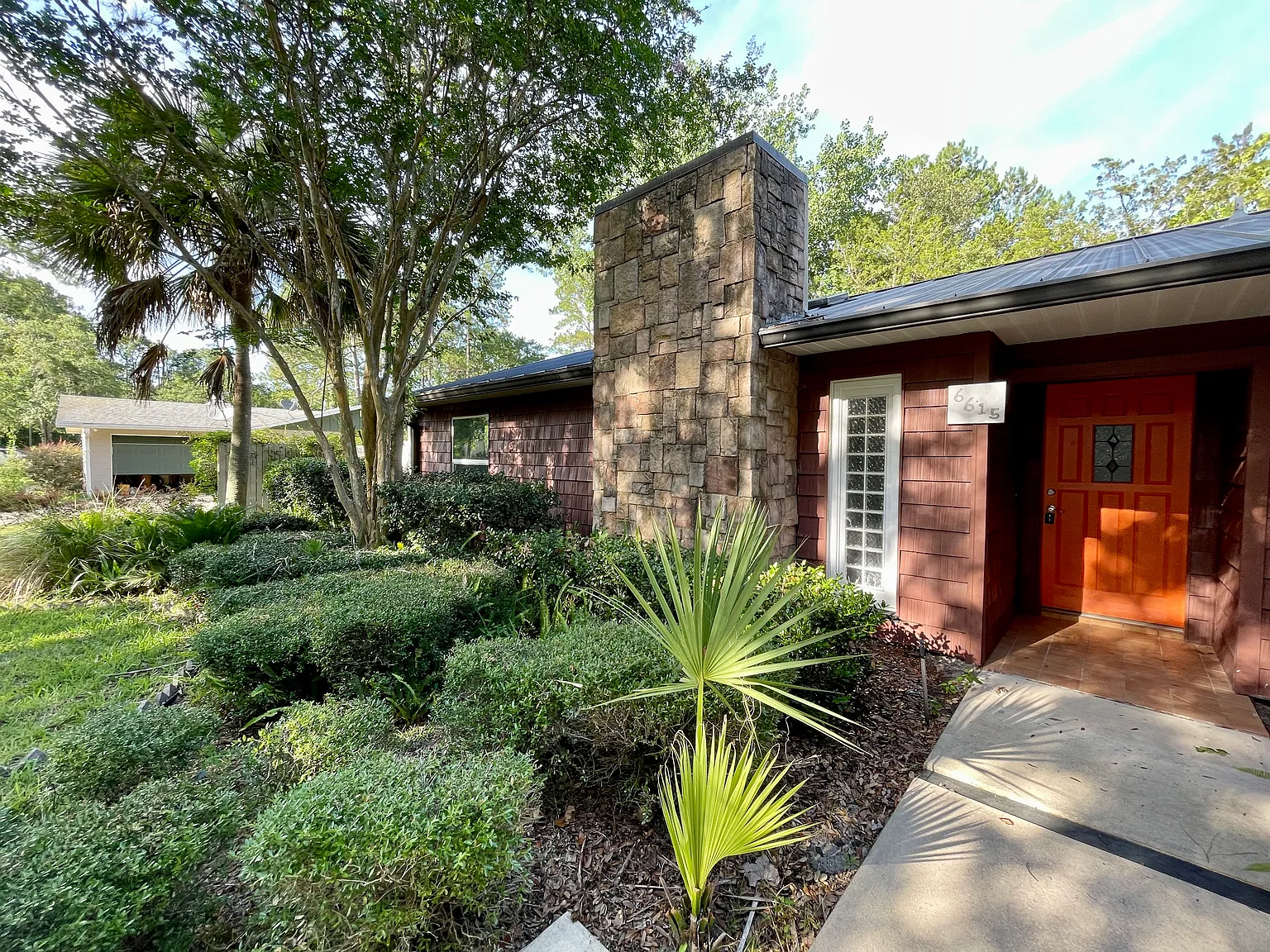 3 bed, 1432 sqft, $2,400 — Photo 4