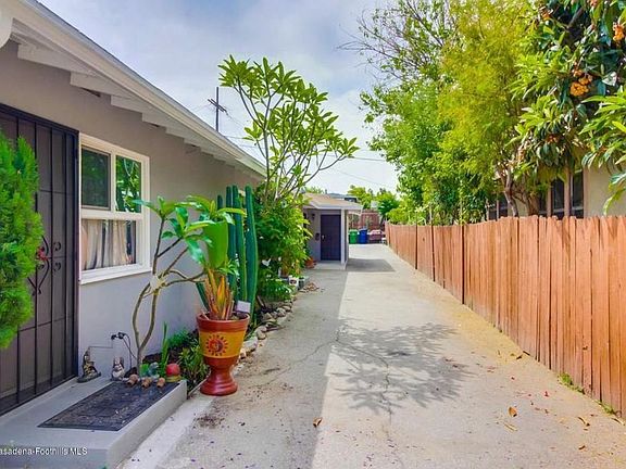 3rd image of 2652 Granada St #1