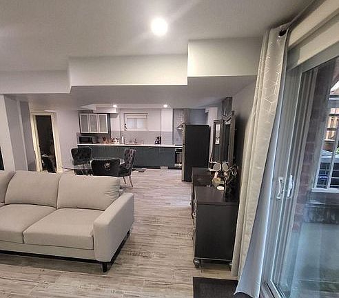 4th image of 24 Homerton Ave #Basement