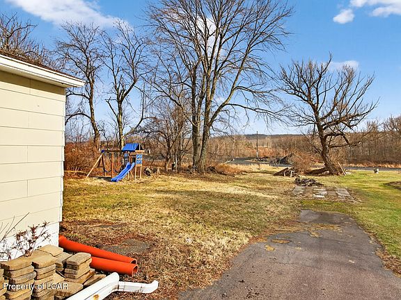 5th image of 212 Ebervale Rd