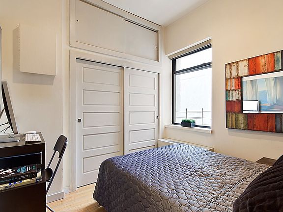 3rd image of 61 Irving Pl APT 7A