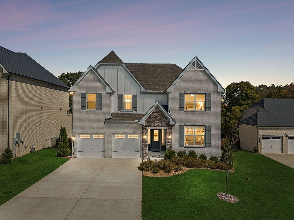 1st image of 837 Ava Ln