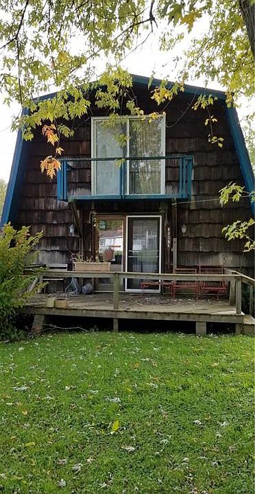 1st image of 35871 Maple Dr