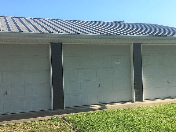 Second garage/workshop