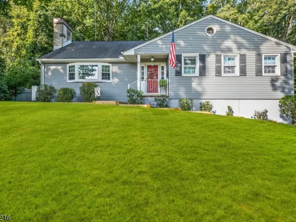108 Chestnut Ter, Rockaway Boro, NJ 07866