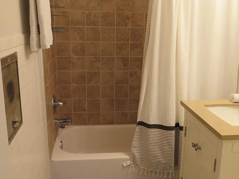 816 Nashville Ave — Photo 12