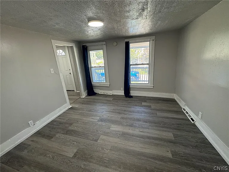 108 Gold St — Photo 6